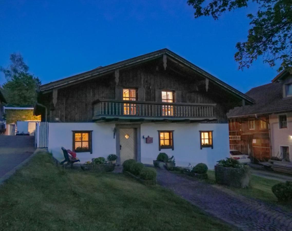 400Qm Bayerische Villa 2500Qm Uneinsehbarer Garten In Beliebter Urlaubsregion Freyung Luaran gambar