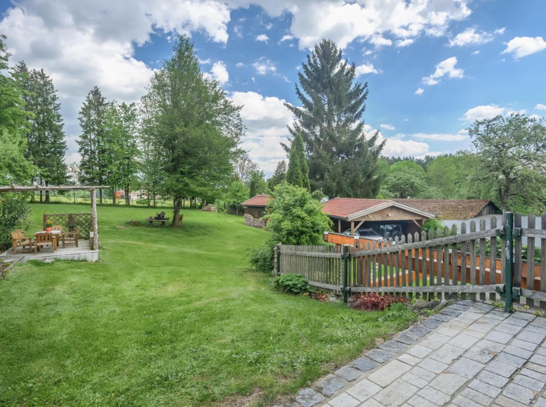 400Qm Bayerische Villa 2500Qm Uneinsehbarer Garten In Beliebter Urlaubsregion Freyung Luaran gambar